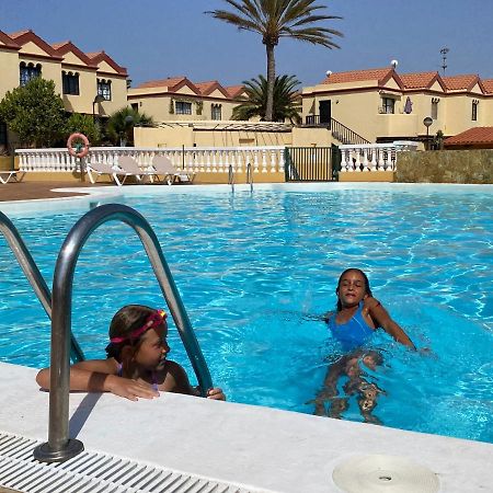 Fuerte Holiday M&M Apartaments Коста-Кальма Екстер'єр фото
